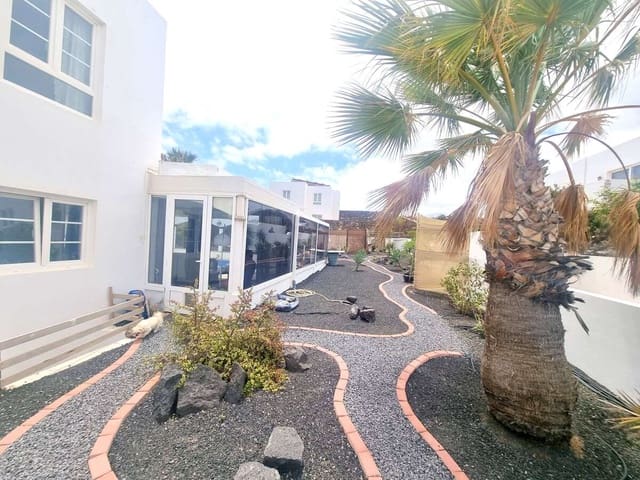 3 Zimmer Finca/Landgut zu verkaufen in Tías mit Pool Garage - 830.000 € (Ref: 9384994)