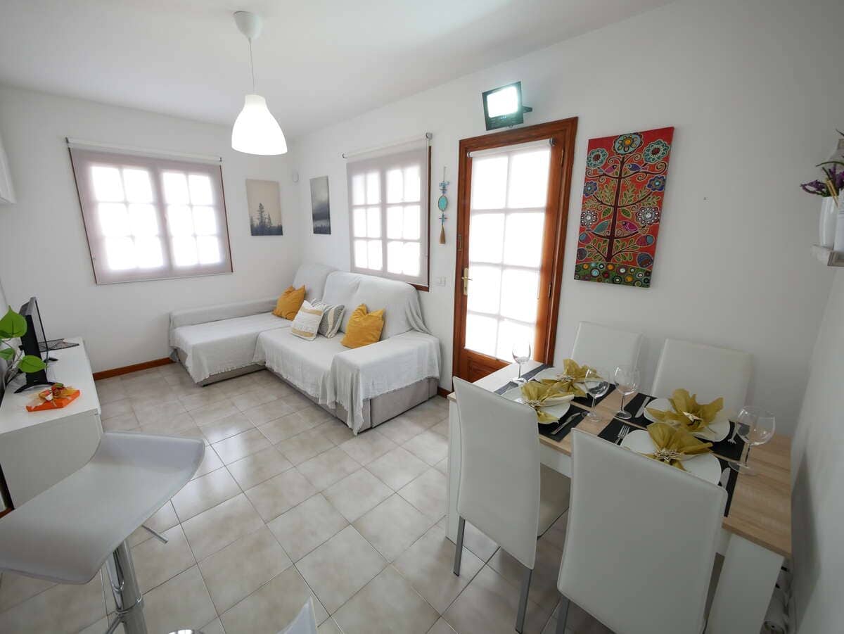 2 soveværelse Lejlighed til salg i Playa Honda - € 239.000 (Ref: 9400389)