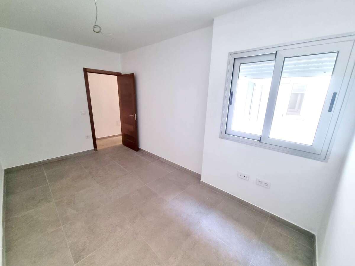 3 soveværelse Lejlighed til salg i Arrecife - € 240.000 (Ref: 9402890)