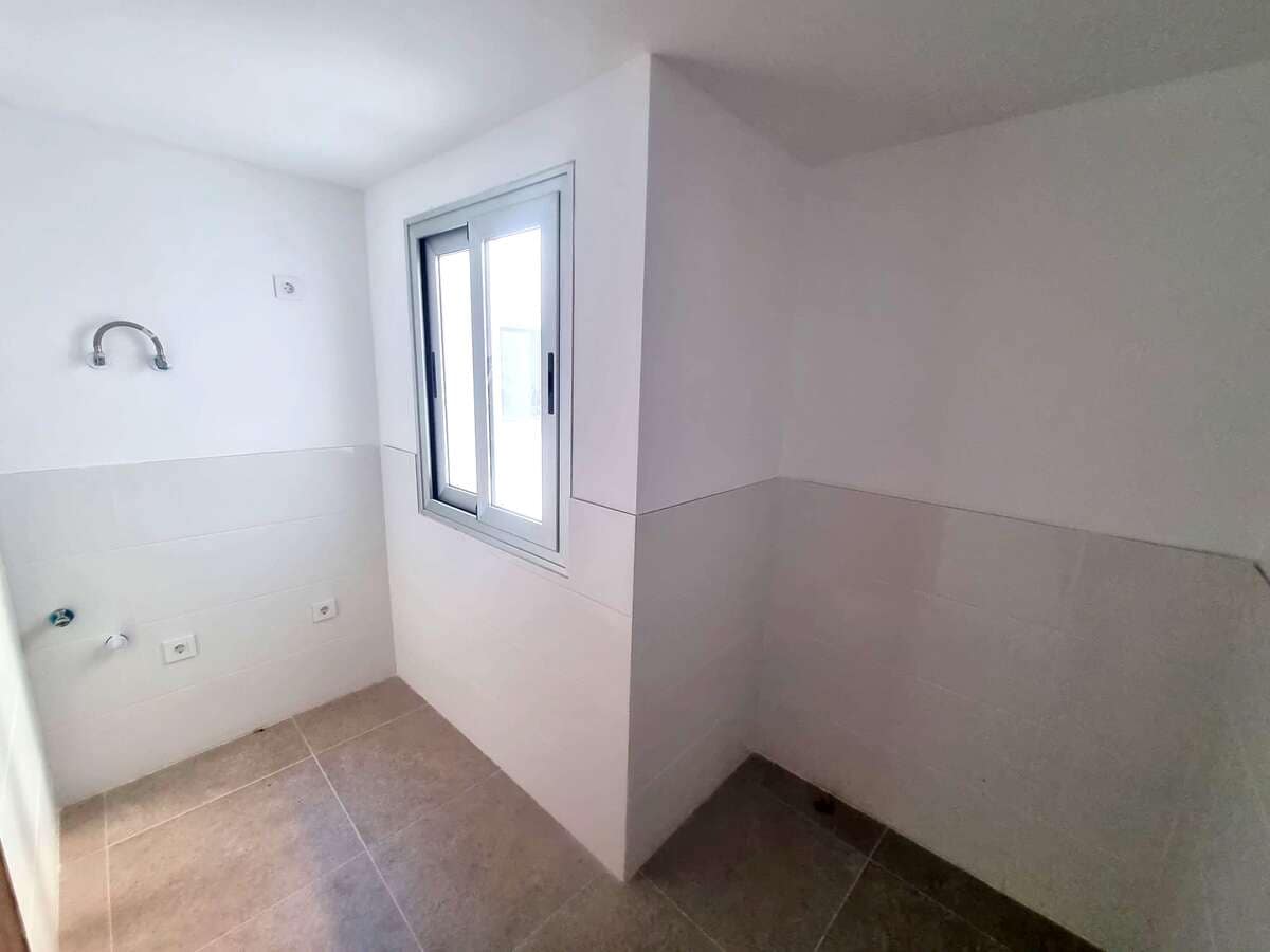 3 soveværelse Lejlighed til salg i Arrecife - € 240.000 (Ref: 9402890)