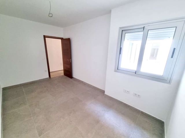 3 soveværelse Lejlighed til salg i Arrecife - € 240.000 (Ref: 9402890)