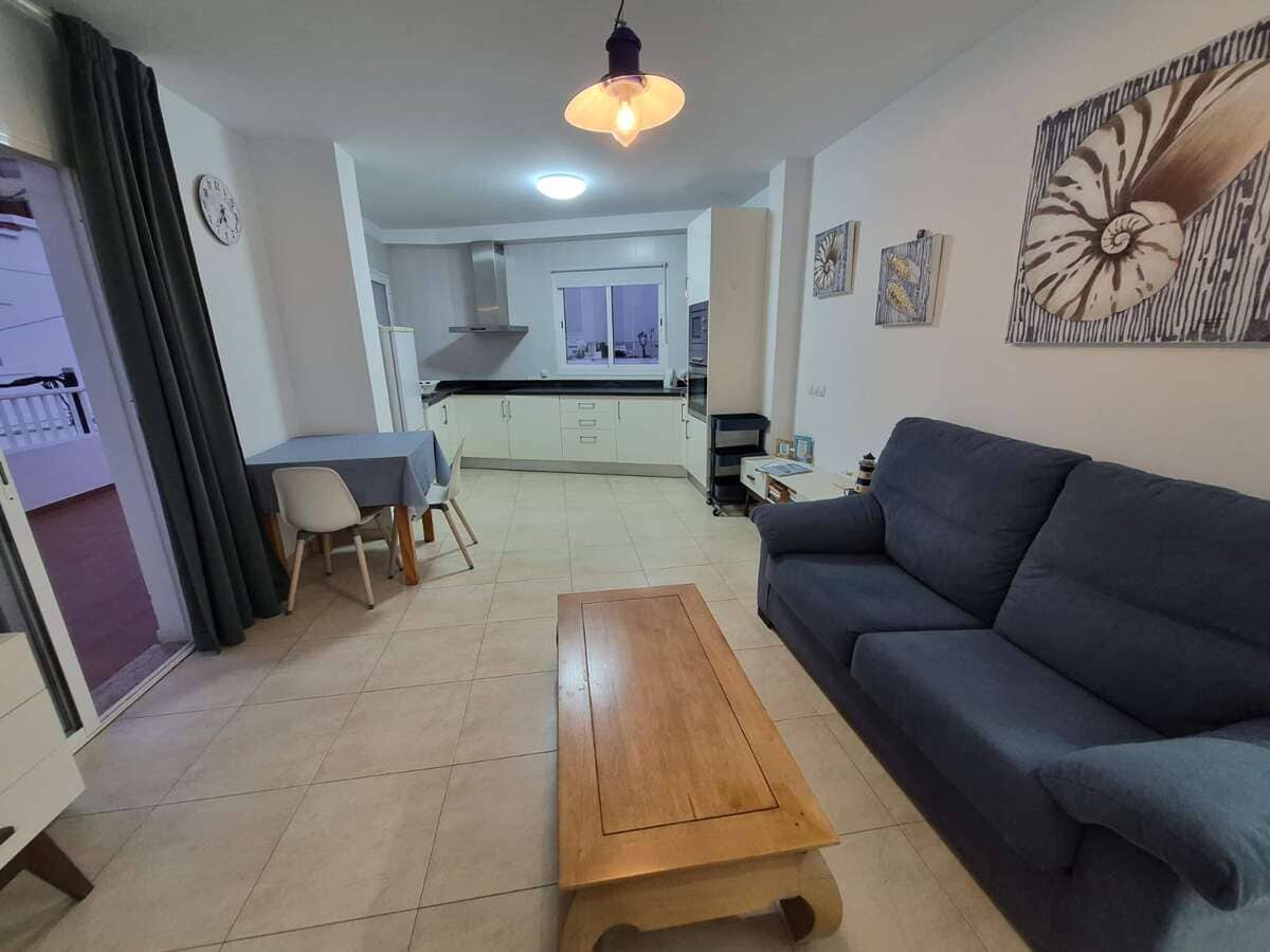 2 soveværelse Lejlighed til salg i Arrecife - € 220.000 (Ref: 9413468)