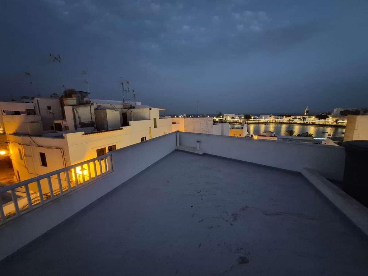 2 soveværelse Lejlighed til salg i Arrecife - € 220.000 (Ref: 9413468)