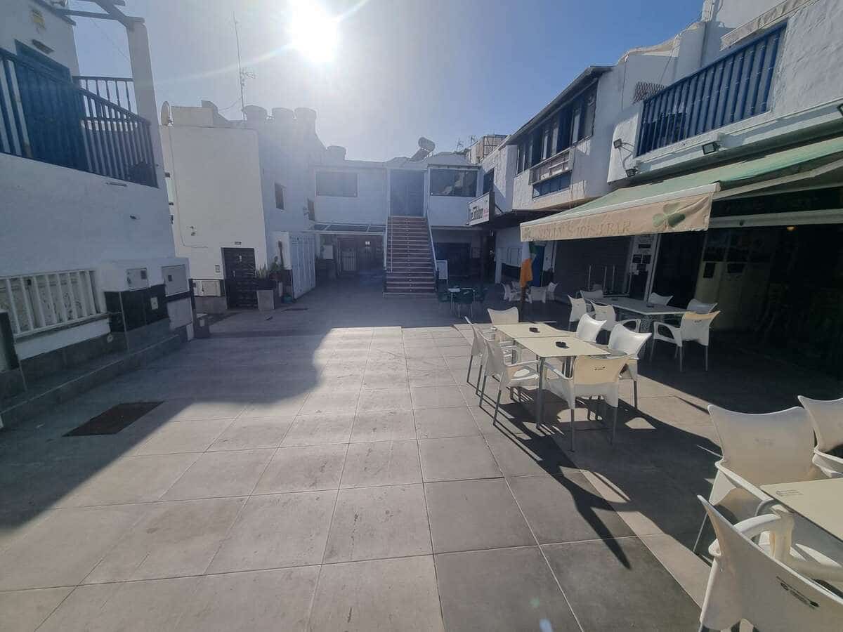 Kommersiell til salgs i Puerto del Carmen - € 115 000 (Ref: 9421809)