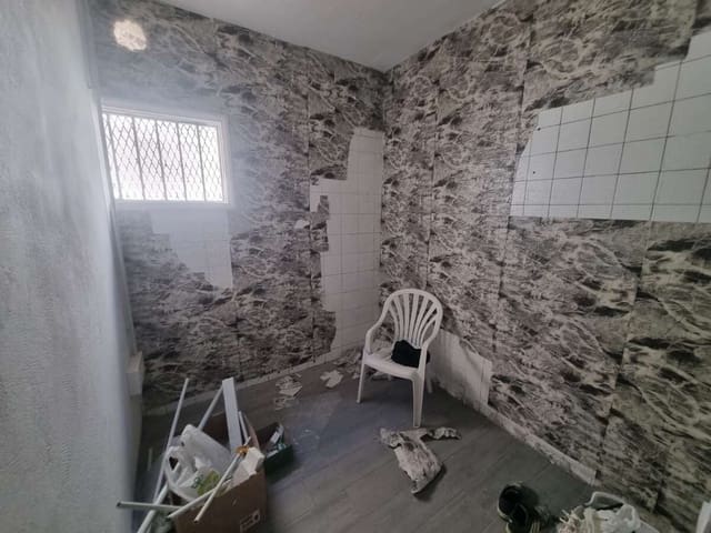 Erhverv til salg i Puerto del Carmen, Tías - € 115.000 (Ref: 9421809)