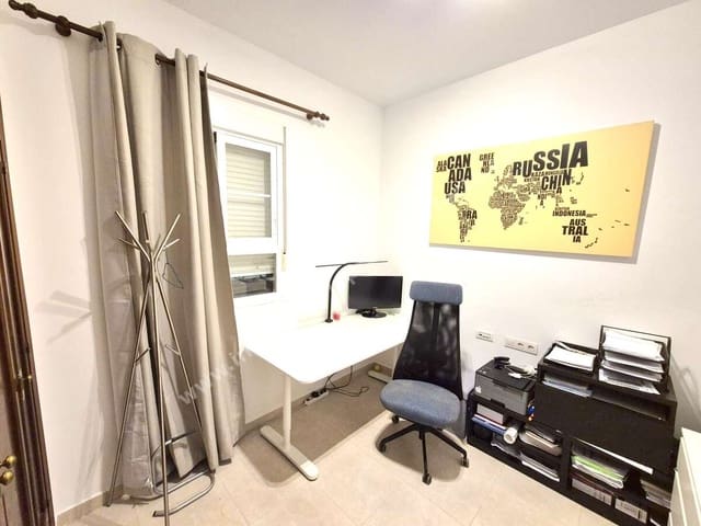 2 soveværelse Lejlighed til salg i Puerto del Carmen, Tías med swimmingpool garage - € 350.000 (Ref: 9421810)