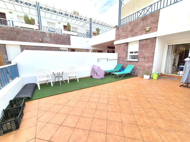 2 soveværelse Lejlighed til salg i Puerto del Carmen, Tías med swimmingpool garage - € 350.000 (Ref: 9421810)