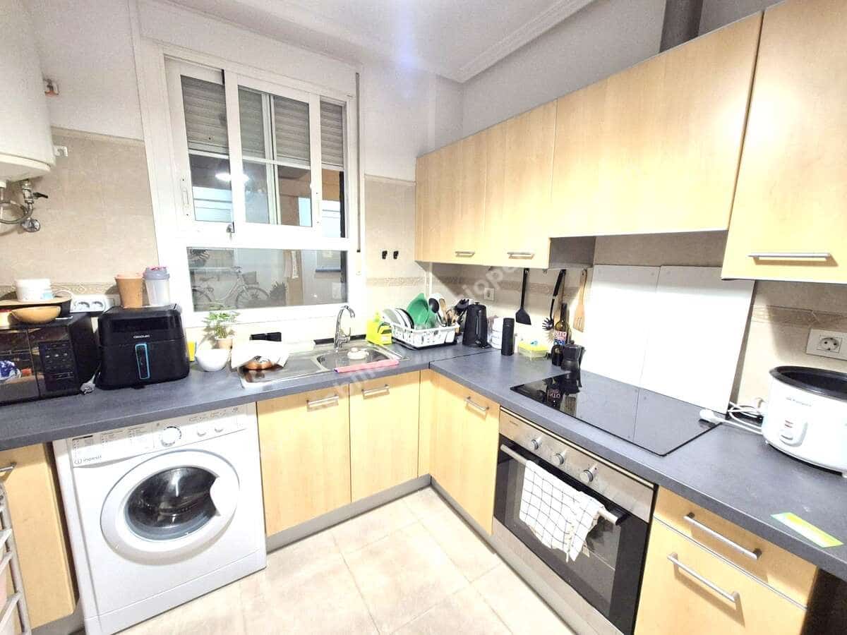 2 soveværelse Lejlighed til salg i Puerto del Carmen med swimmingpool garage - € 350.000 (Ref: 9421810)