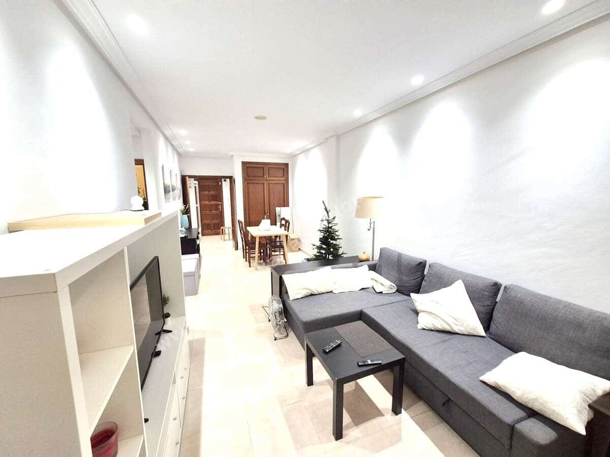 2 bedroom Apartment for sale in Puerto del Carmen with pool - € 350,000 (Ref: 9421810)
