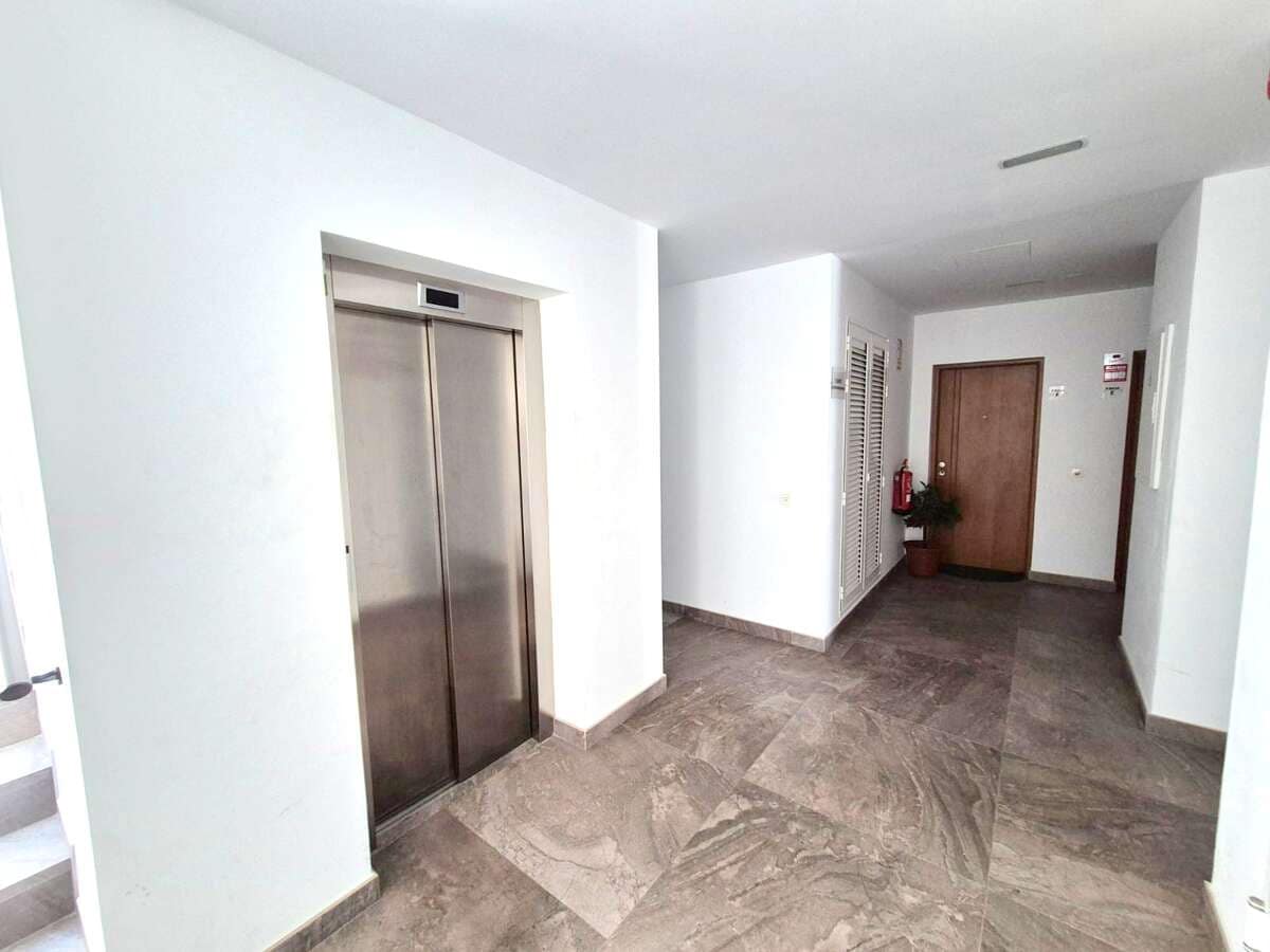 3 soveværelse Lejlighed til salg i Arrecife med garage - € 275.000 (Ref: 9432864)