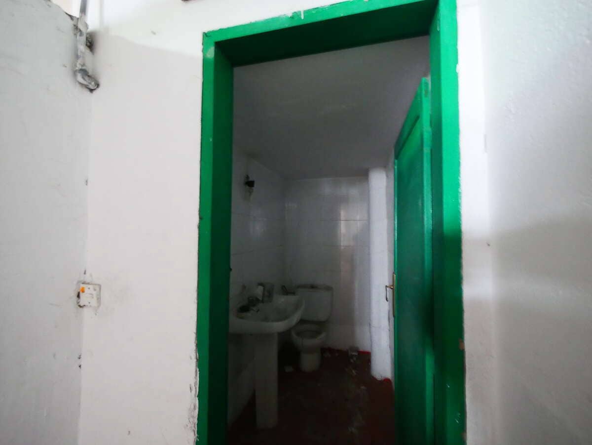 Erhverv til salg i Arrecife - € 96.500 (Ref: 9450079)