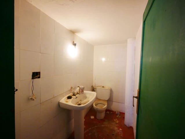 Erhverv til salg i Arrecife - € 96.500 (Ref: 9450079)