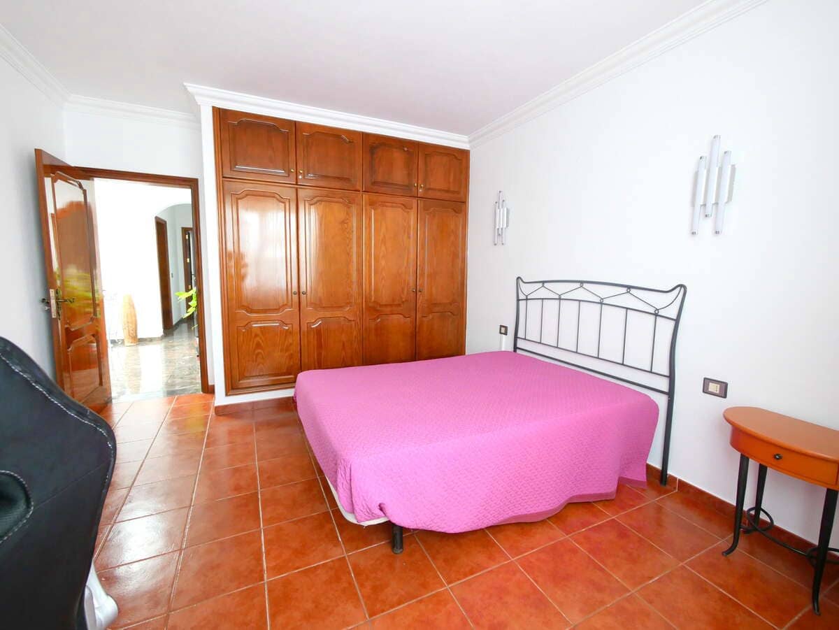 4 quarto Moradia para venda em Tahiche com piscina garagem - 1 200 000 € (Ref: 9460937)