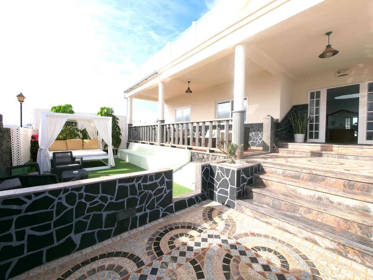 4 quarto Moradia para venda em Tahiche com piscina garagem - 1 200 000 € (Ref: 9460937)