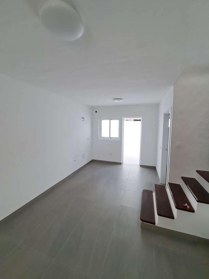 3 bedroom Semi-detached Villa for sale in Puerto del Carmen with garage - € 410,000 (Ref: 9465180)