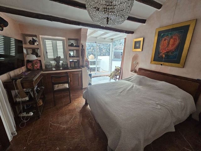 Chalet de 7 habitaciones en La Asomada, Tías en venta con piscina garaje - 2.300.000 € (Ref: 9485056)