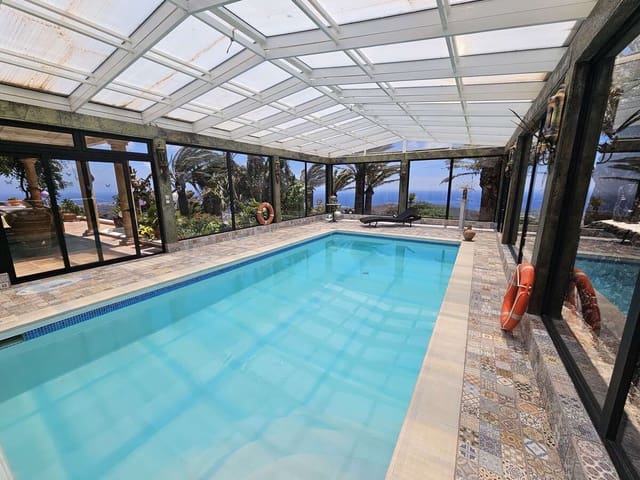 Chalet de 7 habitaciones en La Asomada, Tías en venta con piscina garaje - 2.300.000 € (Ref: 9485056)