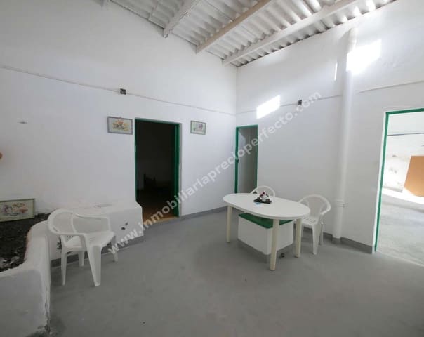 3 bedroom Finca/Country House for sale in Puerto del Carmen, Tías - € 600,000 (Ref: 9488057)
