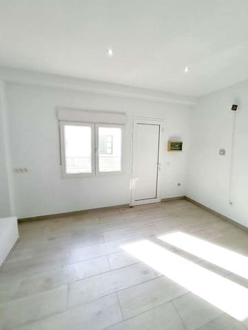 1 bedroom Flat for sale in Arrecife - € 175,000 (Ref: 9508112)
