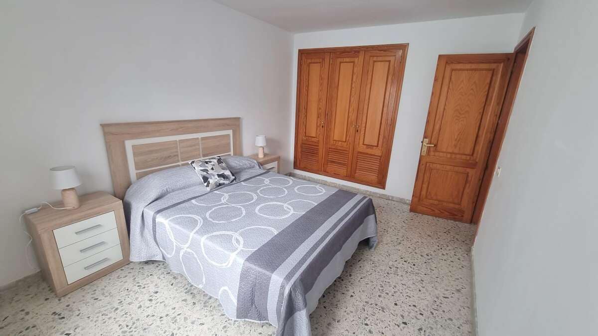 3 bedroom Flat for sale in Arrecife with garage - € 279,000 (Ref: 9536577)