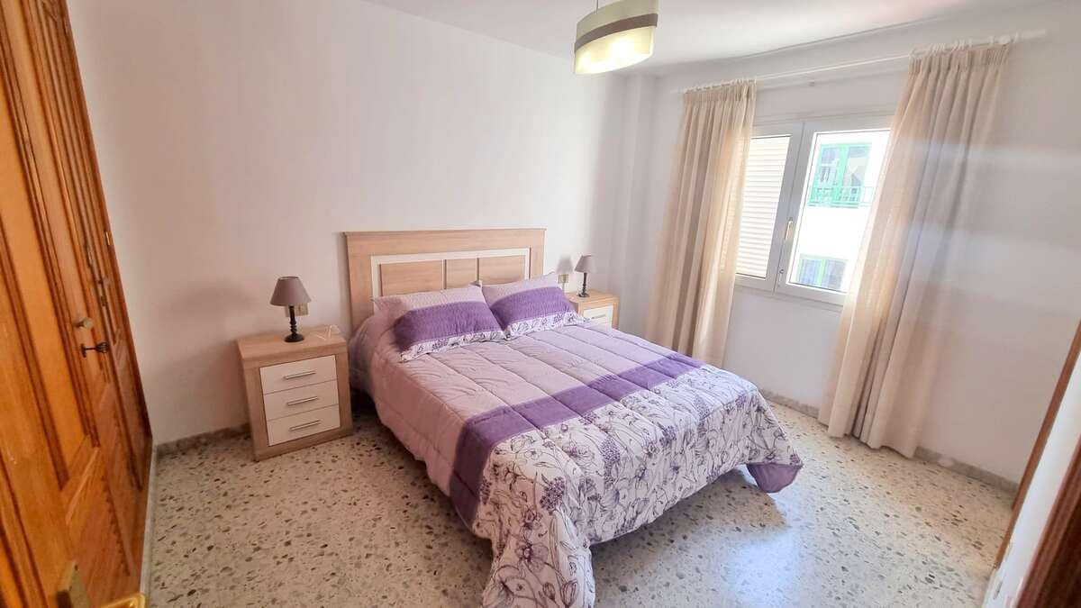 3 bedroom Flat for sale in Arrecife with garage - € 279,000 (Ref: 9536577)
