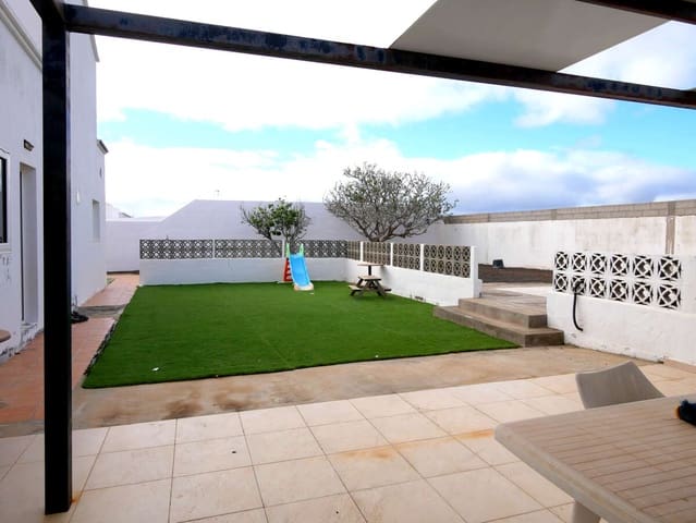 3 soverom Finca/Herregård til salgs i Guime, San Bartolomé med garasje - € 580 000 (Ref: 9564181)