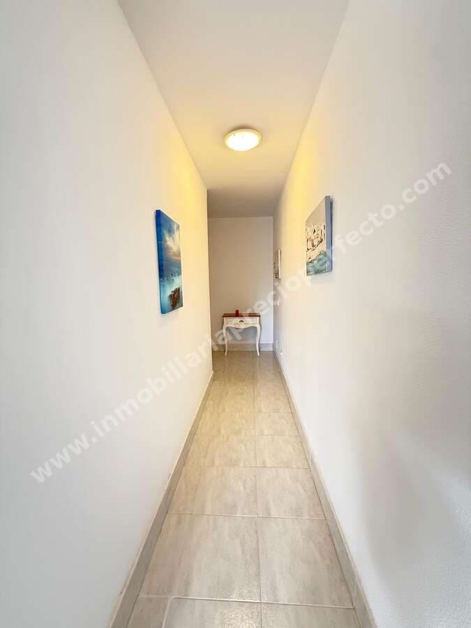 Apartamento de 2 habitaciones en Puerto del Carmen en venta con garaje - 285.000 € (Ref: 9567922)