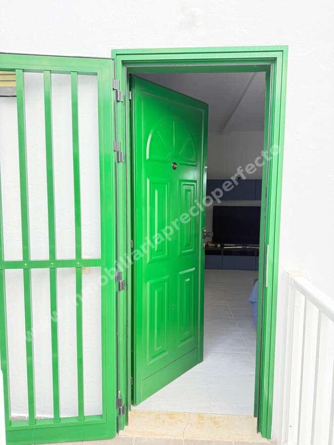 Apartamento de 2 habitaciones en Puerto del Carmen en venta con garaje - 285.000 € (Ref: 9567922)