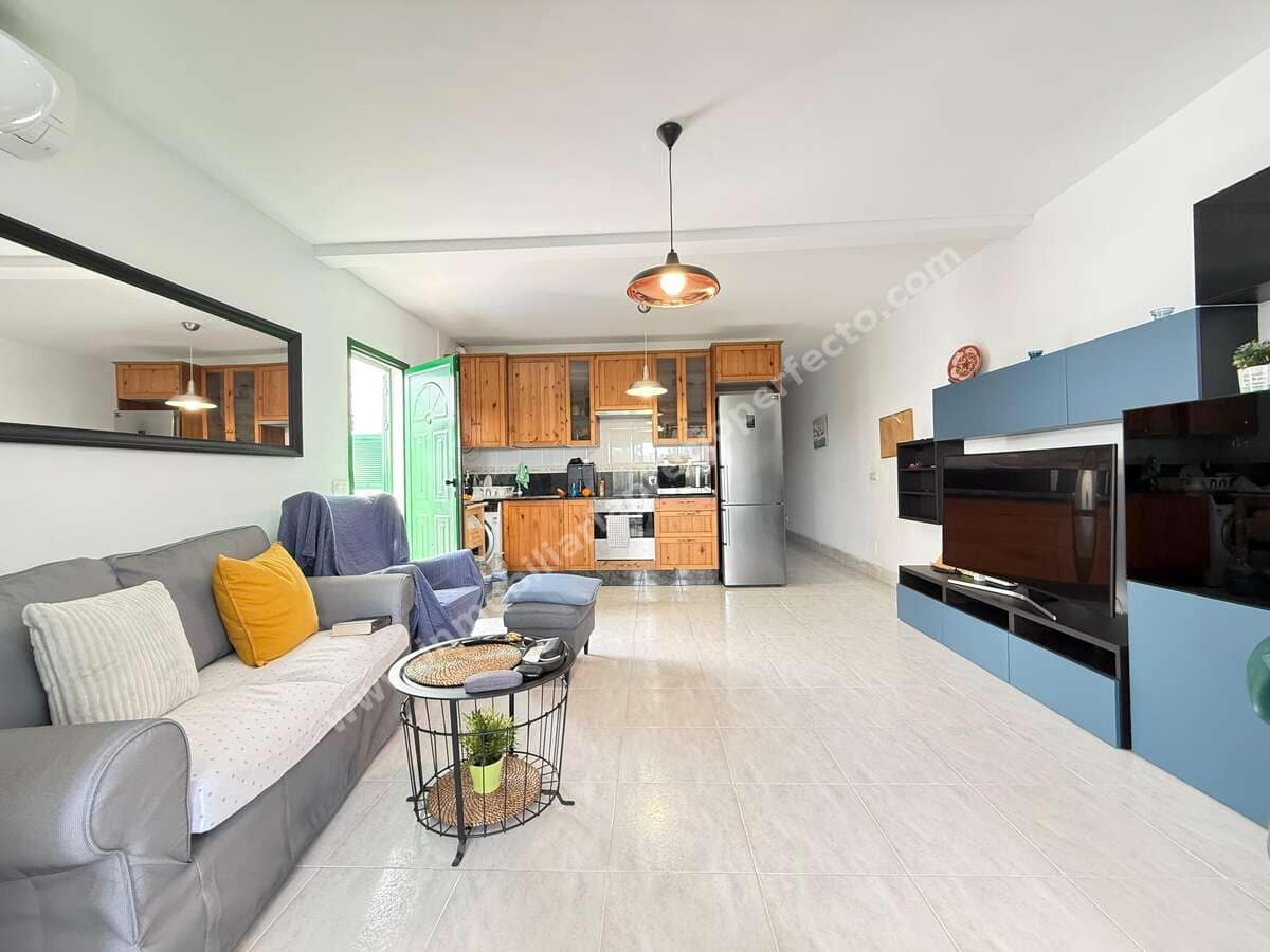 Apartamento de 2 habitaciones en Puerto del Carmen en venta con garaje - 285.000 € (Ref: 9567922)