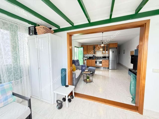 2 chambre Appartement à vendre à Puerto del Carmen, Tías avec garage - 285 000 € (Ref: 9567922)
