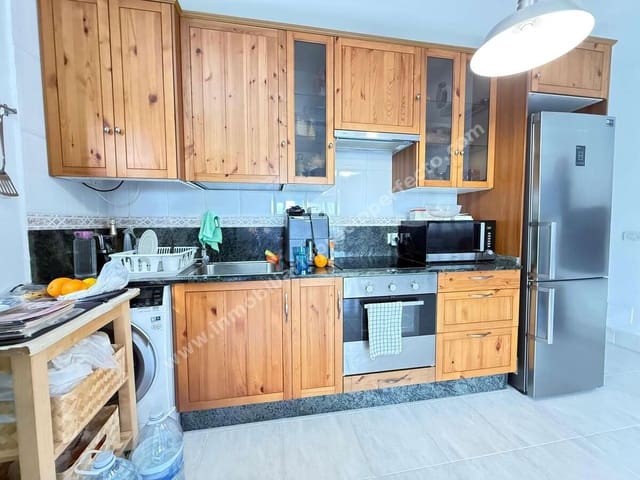 2 chambre Appartement à vendre à Puerto del Carmen, Tías avec garage - 285 000 € (Ref: 9567922)