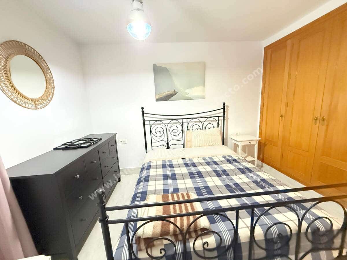 Apartamento de 2 habitaciones en Puerto del Carmen en venta con garaje - 285.000 € (Ref: 9567922)