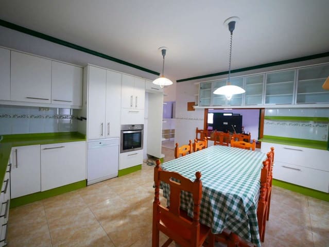 6 bedroom Finca/Country House for sale in Punta Mujeres, Haría with garage - € 450,000 (Ref: 9573710)