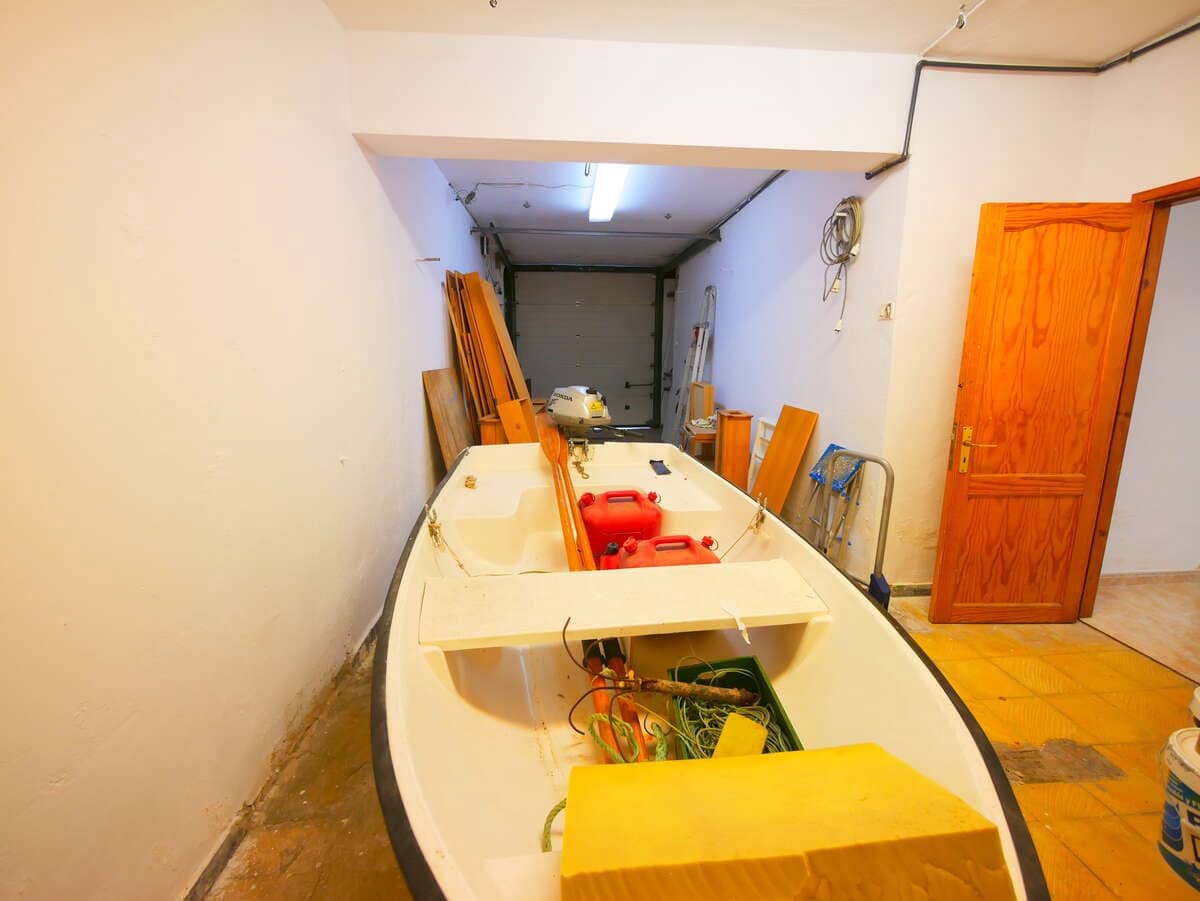 6 bedroom Finca/Country House for sale in Punta Mujeres with garage - € 450,000 (Ref: 9573710)