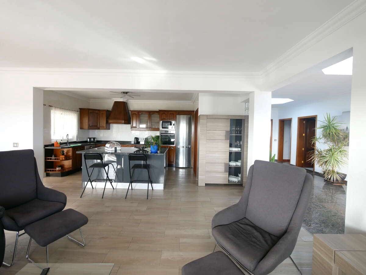 4 soveværelse Villa til salg i Tahiche med swimmingpool garage - € 1.200.000 (Ref: 9573712)