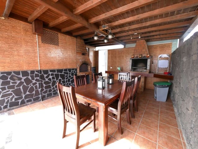 Chalet de 4 habitaciones en Tahiche, Teguise en venta con piscina garaje - 1.200.000 € (Ref: 9573712)