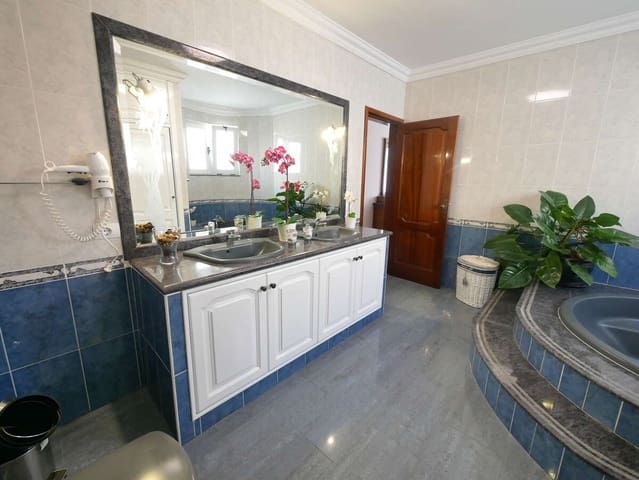 Chalet de 4 habitaciones en Tahiche, Teguise en venta con piscina garaje - 1.200.000 € (Ref: 9573712)