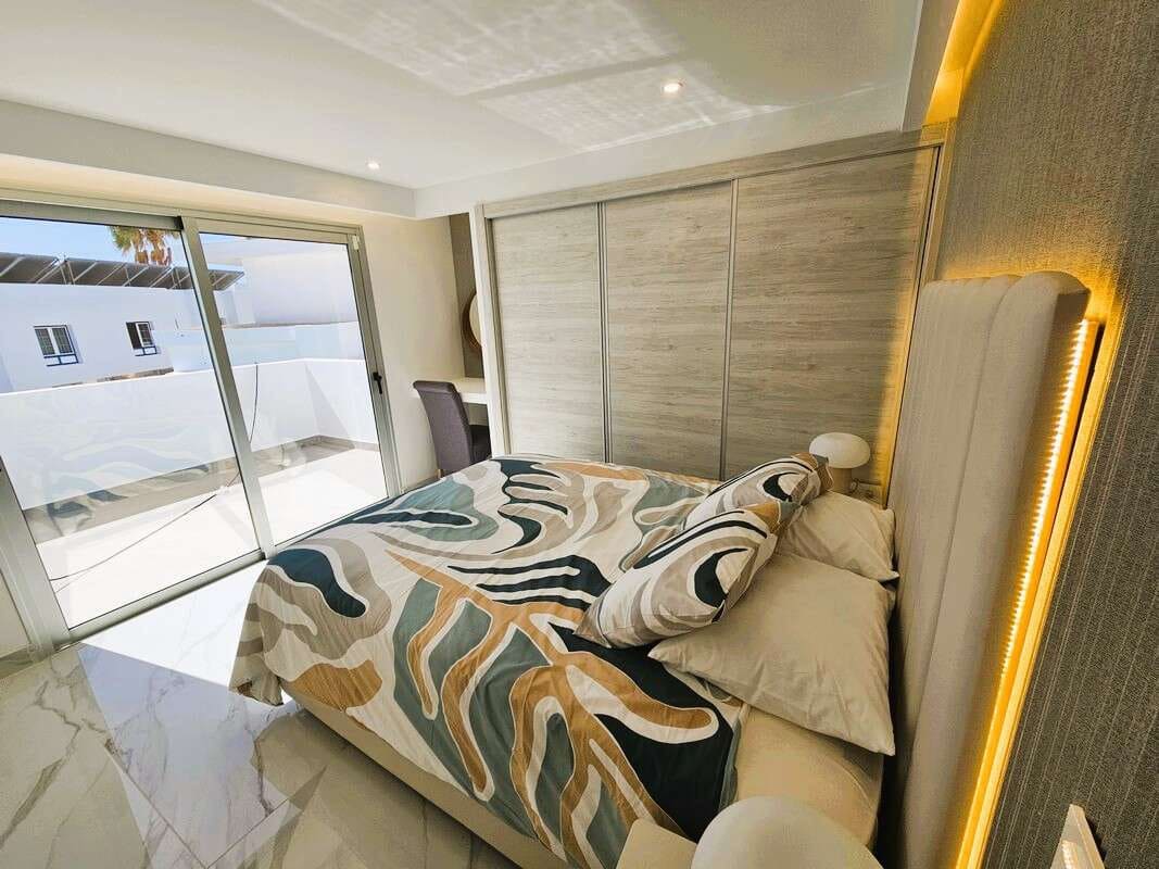 3 sovrum Semi-fristående Villa till salu i Puerto del Carmen med pool garage - 615 000 € (Ref: 9575466)