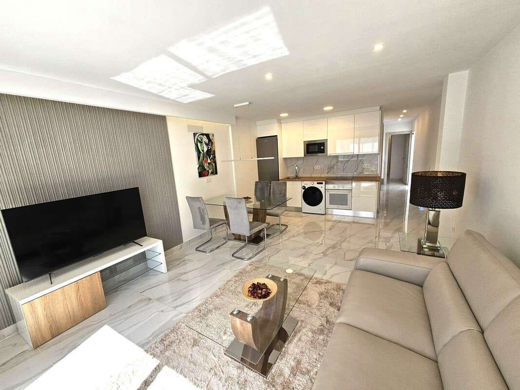Pareado de 3 habitaciones en Puerto del Carmen en venta con garaje - 585.000 € (Ref: 9575468)
