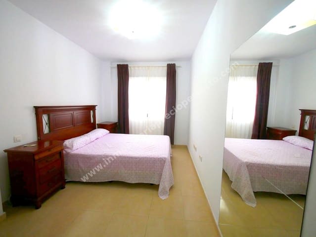 Piso de 2 habitaciones en Arrecife en venta - 179.000 € (Ref: 9598529)