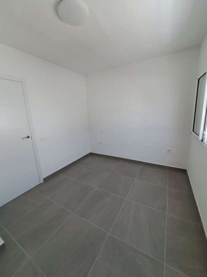 3 slaapkamer Halfvrijstaande villa te koop in Puerto del Carmen met garage - € 400.000 (Ref: 9610698)