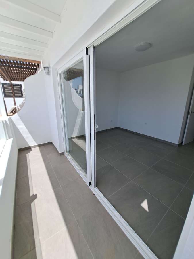 3 slaapkamer Halfvrijstaande villa te koop in Puerto del Carmen met garage - € 400.000 (Ref: 9610698)