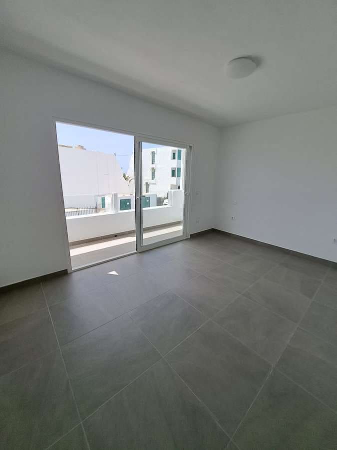 3 slaapkamer Halfvrijstaande villa te koop in Puerto del Carmen met garage - € 400.000 (Ref: 9610698)