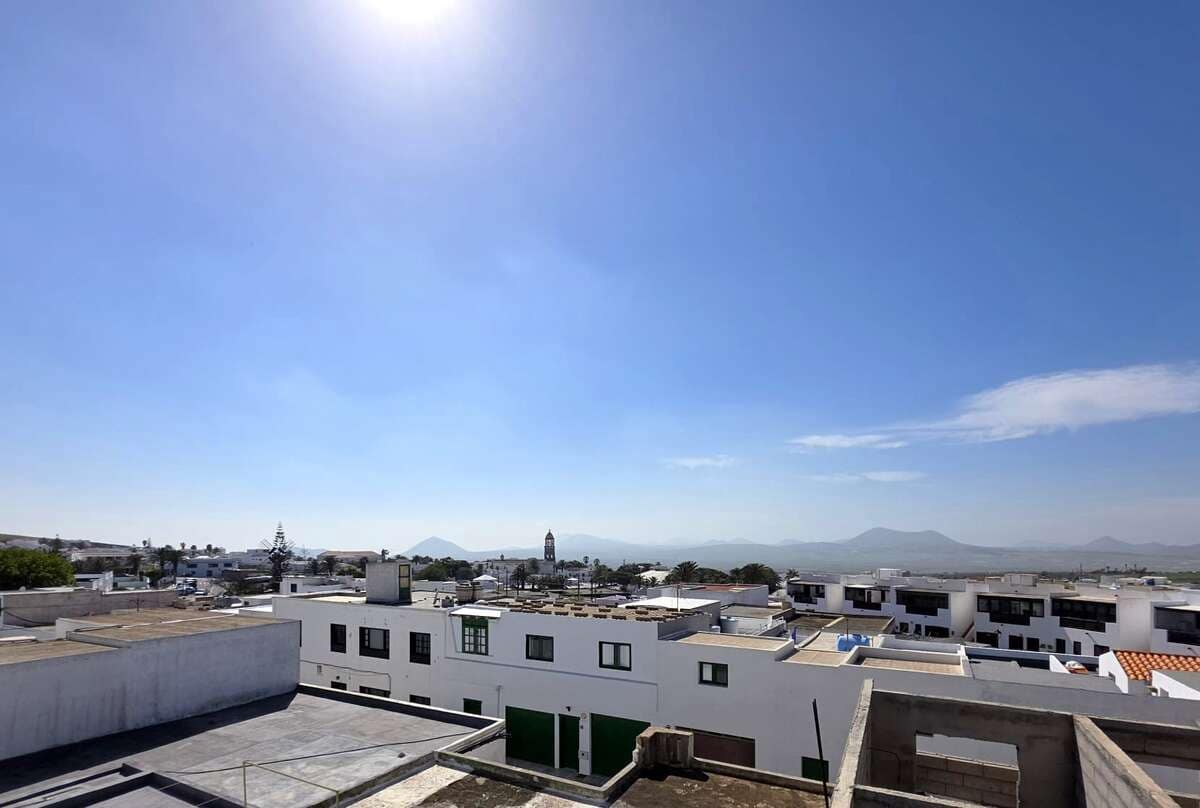 3 makuuhuone Maalaistalo myytävänä paikassa Teguise mukana 
autotalli - 385 000 € (Ref: 9614584)