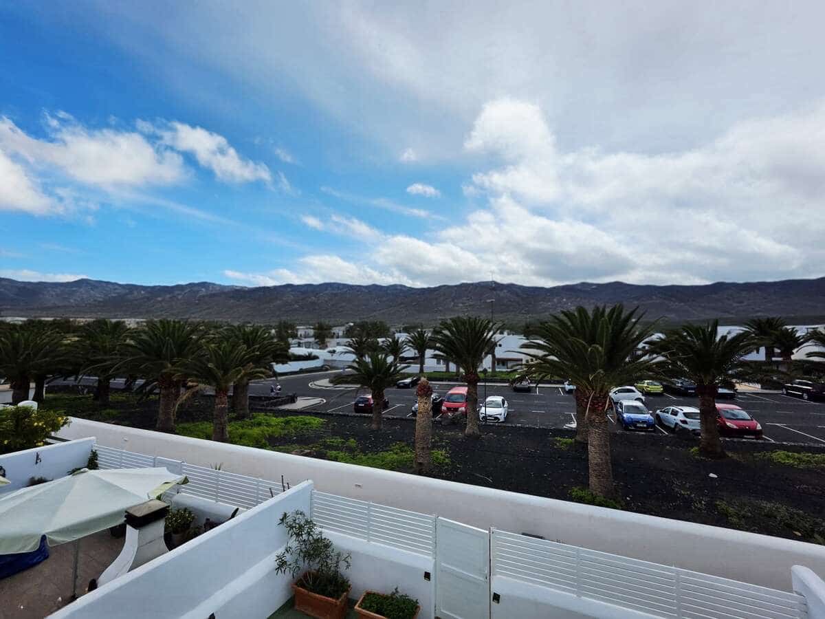 3 soverom Kjedet enebolig til salgs i Puerto Calero med svømmebasseng - € 465 000 (Ref: 9629510)