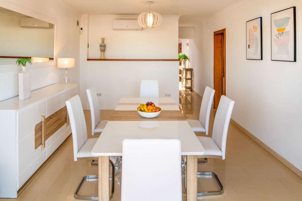 4 soveværelse Villa til salg i Playa Blanca med swimmingpool garage - € 790.000 (Ref: 9633709)