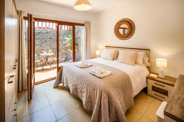 4 soveværelse Villa til salg i Playa Blanca, Yaiza med swimmingpool garage - € 790.000 (Ref: 9633709)