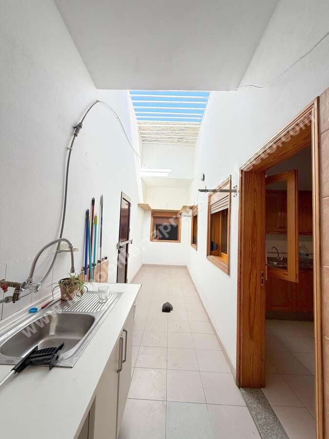 2 bedroom Finca/Country House for sale in Arrecife - € 220,000 (Ref: 9633710)