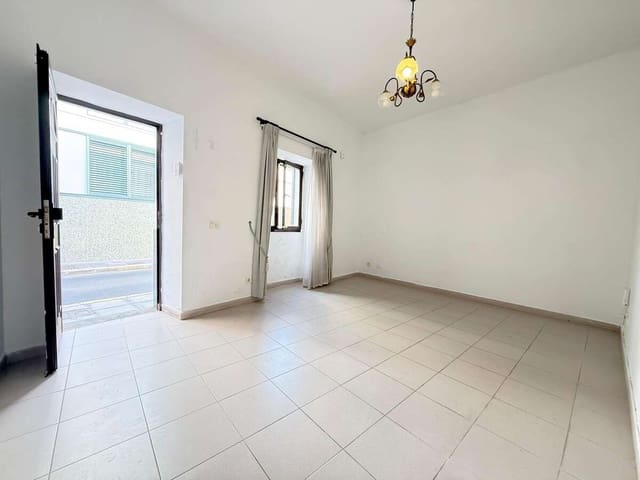 2 sypialnia Finka/Dom wiejski na sprzedaż w Arrecife - 220 000 € (Ref: 9633710)