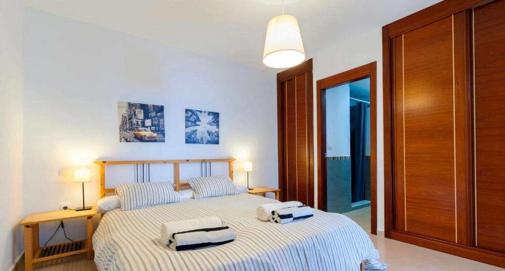 Chalet de 5 habitaciones en Playa Blanca en venta con piscina - 750.000 € (Ref: 9658169)